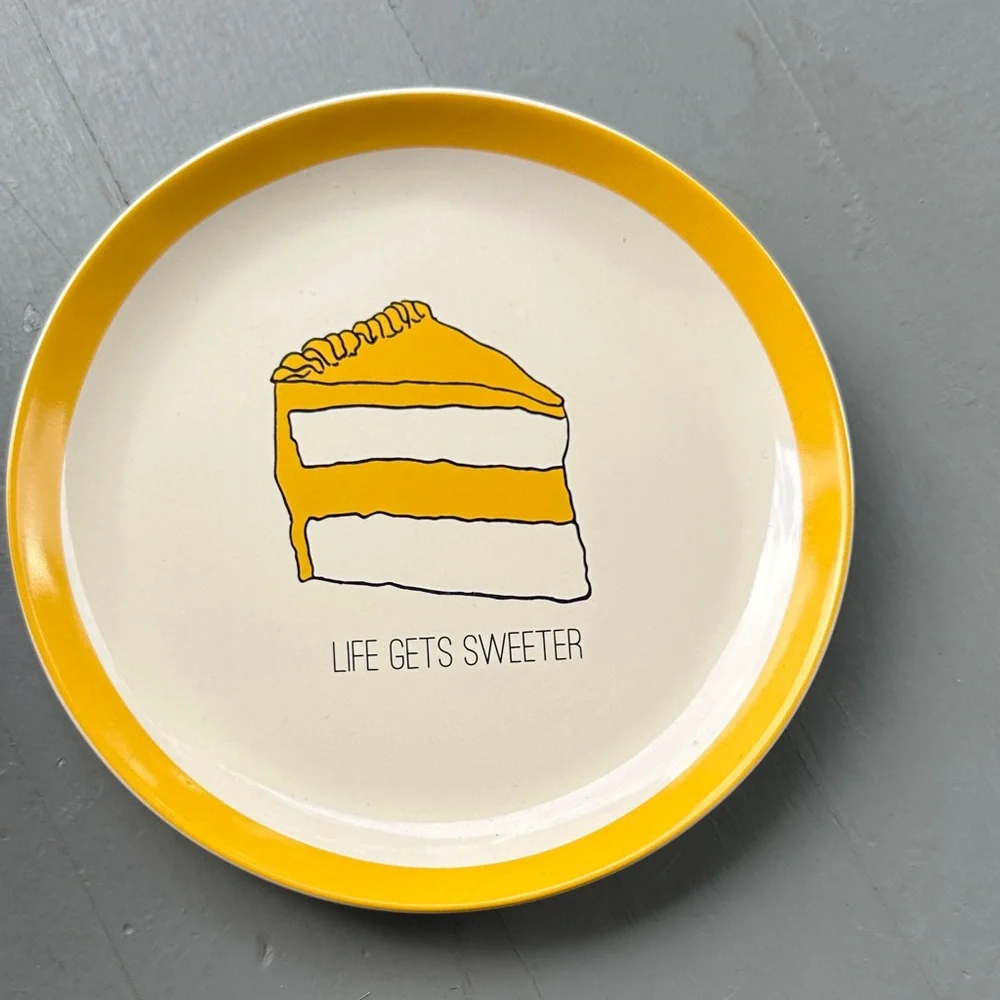 Fish’s Eddy & West Elm Yellow and White Dessert Plate